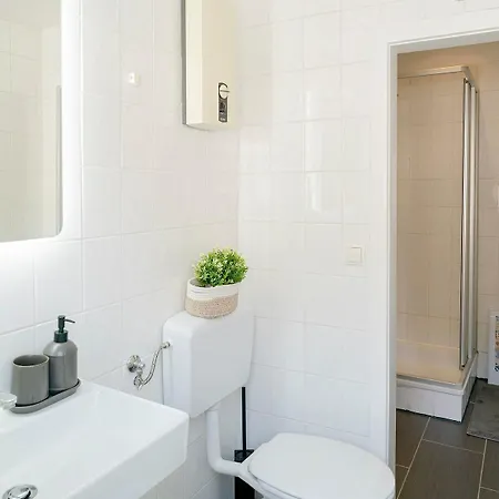 Deluxe Koblenz Flat, Parken, Netflix, Ruhig * Бендорф